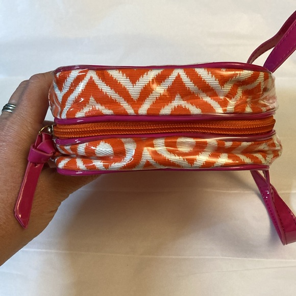 Neiman Marcus Pink & Orange Ikat Hanging Zip Travel Organizer, Great condition! - Picture 5 of 11